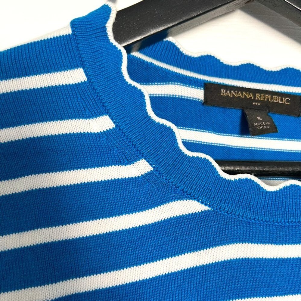 NWOT Banana Republic Blue Striped Sweater with Scallop Collar Small